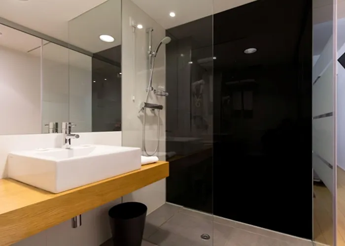 拉兰热拉酒店 维亚纳堡