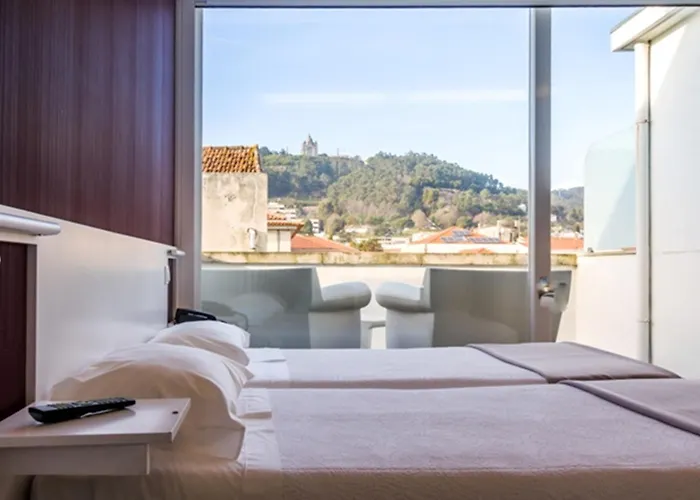 拉兰热拉酒店 2*